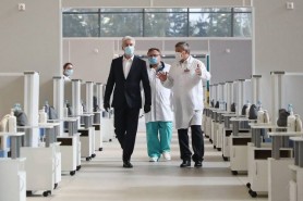 Nou record de INFECTĂRI în Rusia! Un patinoar din Moscova a fost transformat în spital COVID